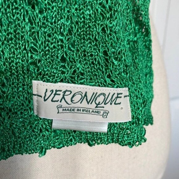 Emerald Green Crocheted Neck Scarf - Picture 3 of 3